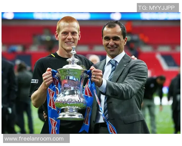 足球明星西装风采大赏展现绅士魅力与运动激情的完美结合